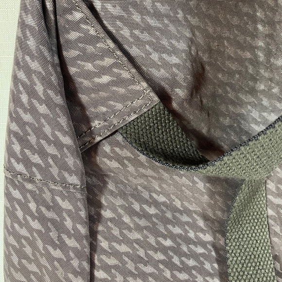 Kipling Backpack, Taupe Houndstooth Pattern, EUC - Picture 7 of 15